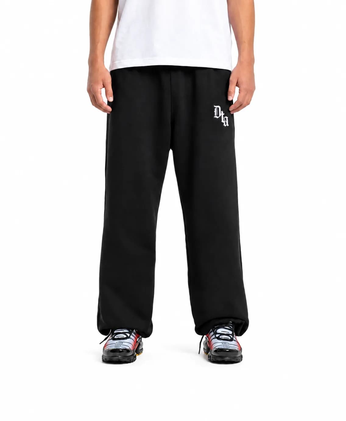 Baggy Black Tracksuit and Chunky Trainers